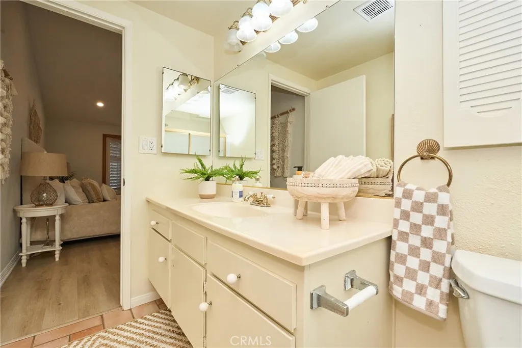 370 Electric, Seal Beach, California 90740 home-pic-40